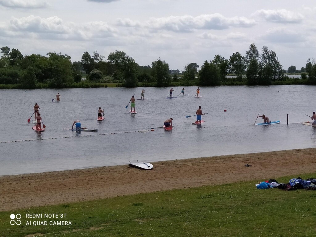 Bij de Uitvliet kun je suppen met al je vrienden, familie of collega's